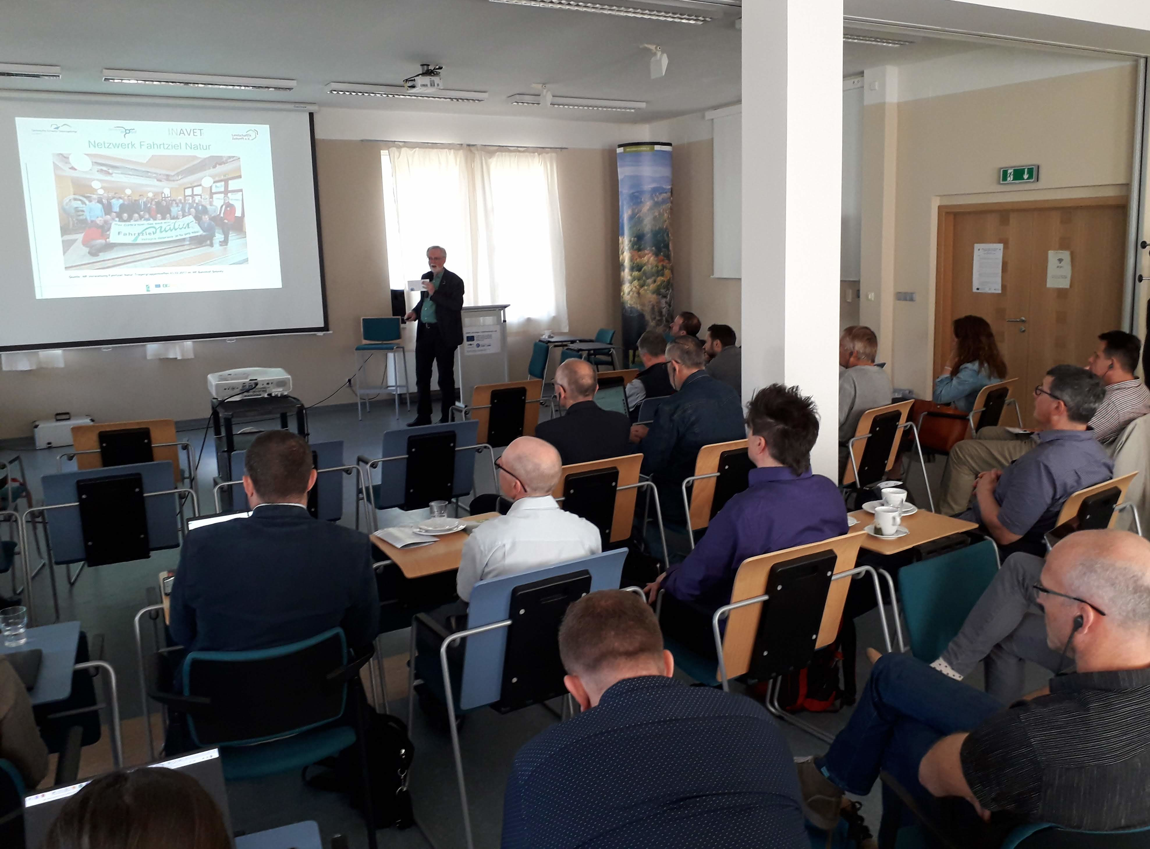 Účastníci workshopu o udržitelné dopravě