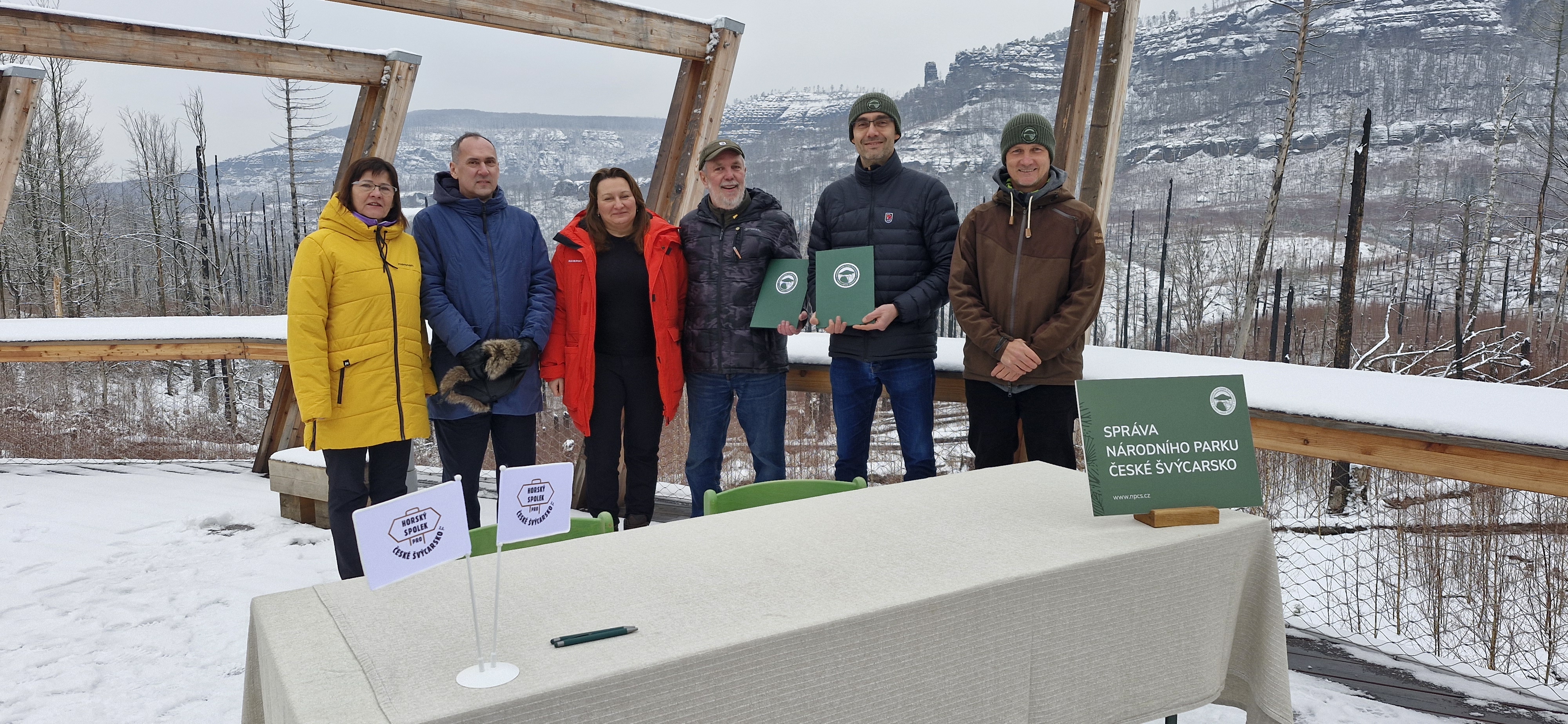 Účastnice a účastníci podpisu memoranda o spolupráci. Foto: Tomáš Salov