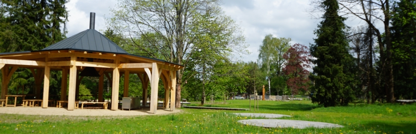 Plšíkova zahrada - altán s ohništěm